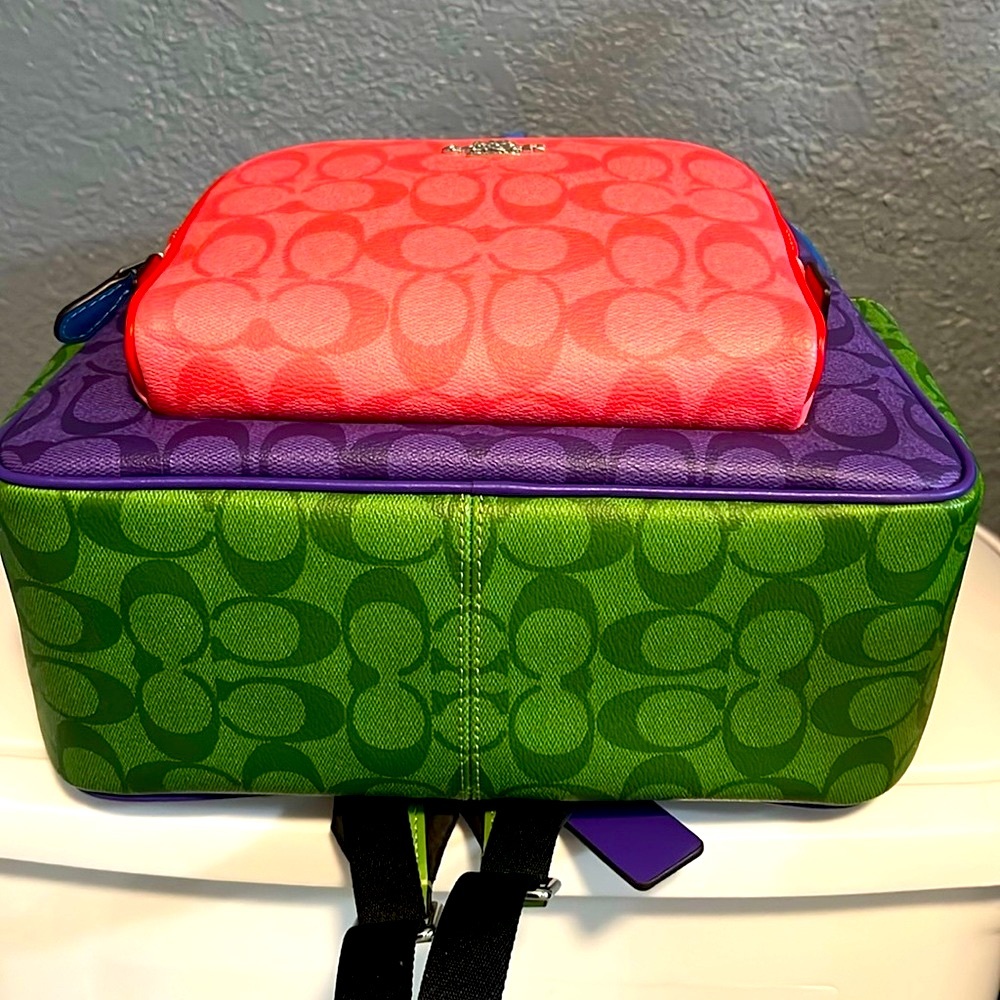 🌈 COACH RARE Court Backpack In Blocked Signature Canvas Colorblock MINT!! 💜💙💚💖 - Picture 7 of 17